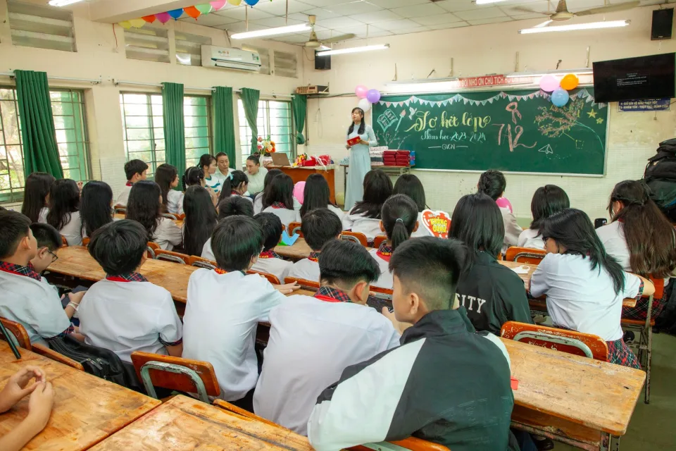 Lớp luyện thi chuyển cấp